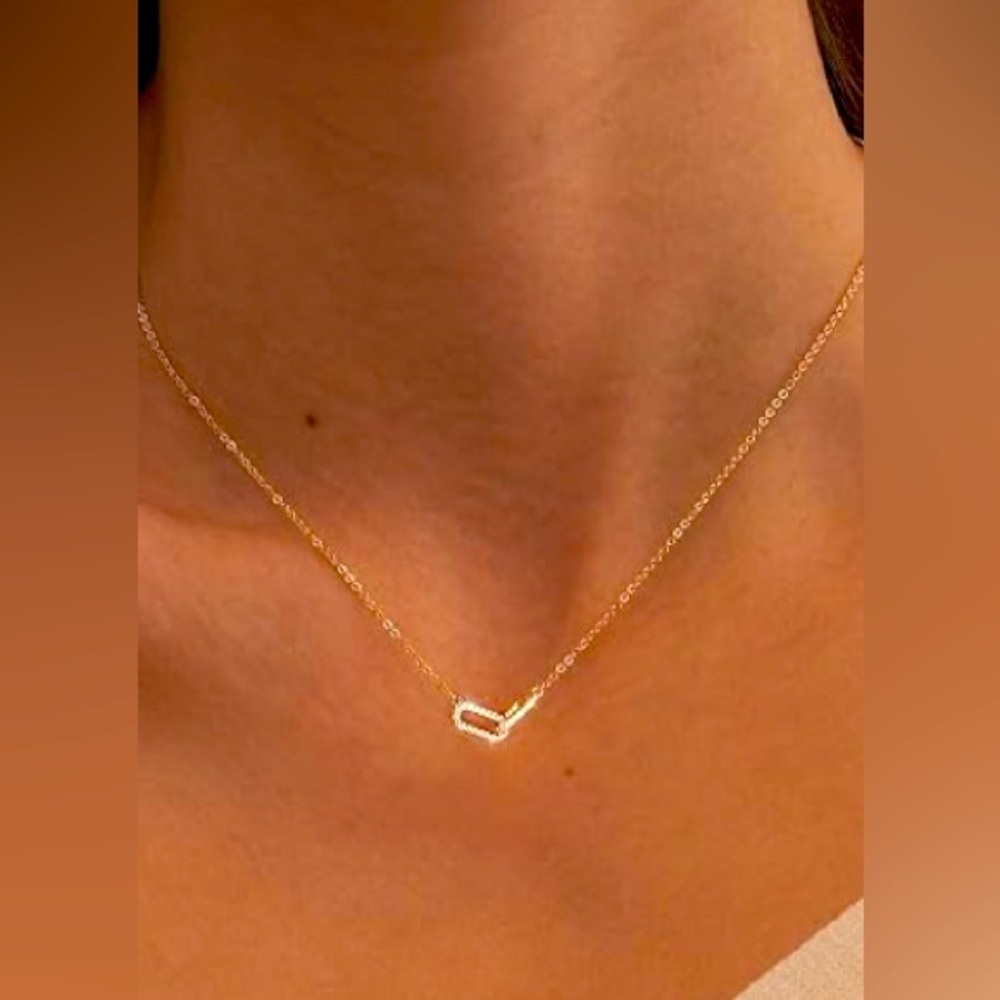 Stunning Nordstrom 14KT dip White Topaz Rings necklace